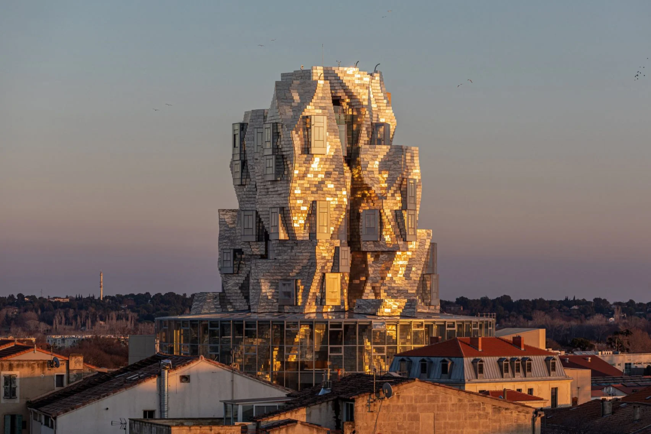 frank-gehry-luma-arles-tower-arts-centre-aluminium_dezeen_2364_col_4-1704x1136.png