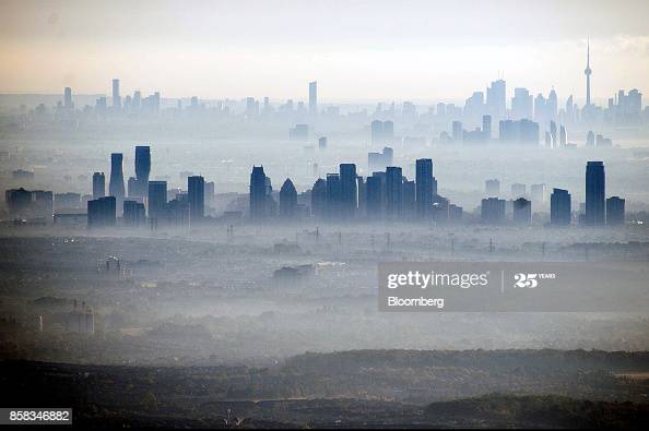 gettyimages-858346882-594x594.jpg