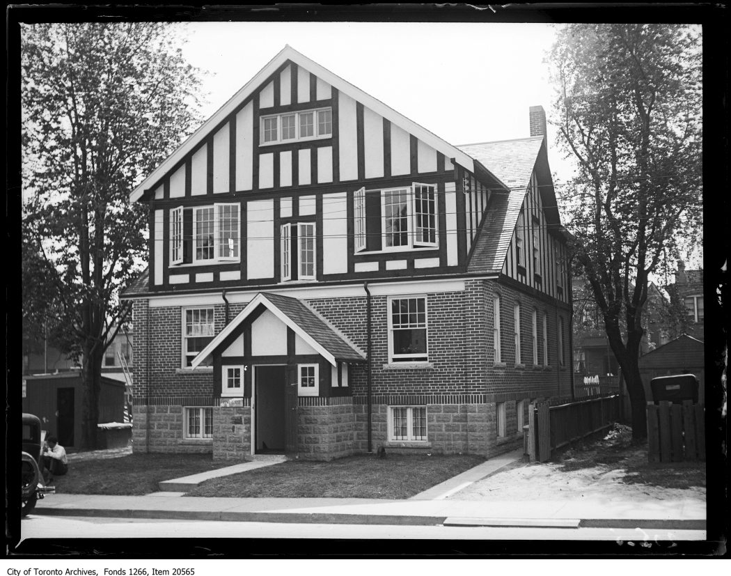 gifford-st-1930.jpg