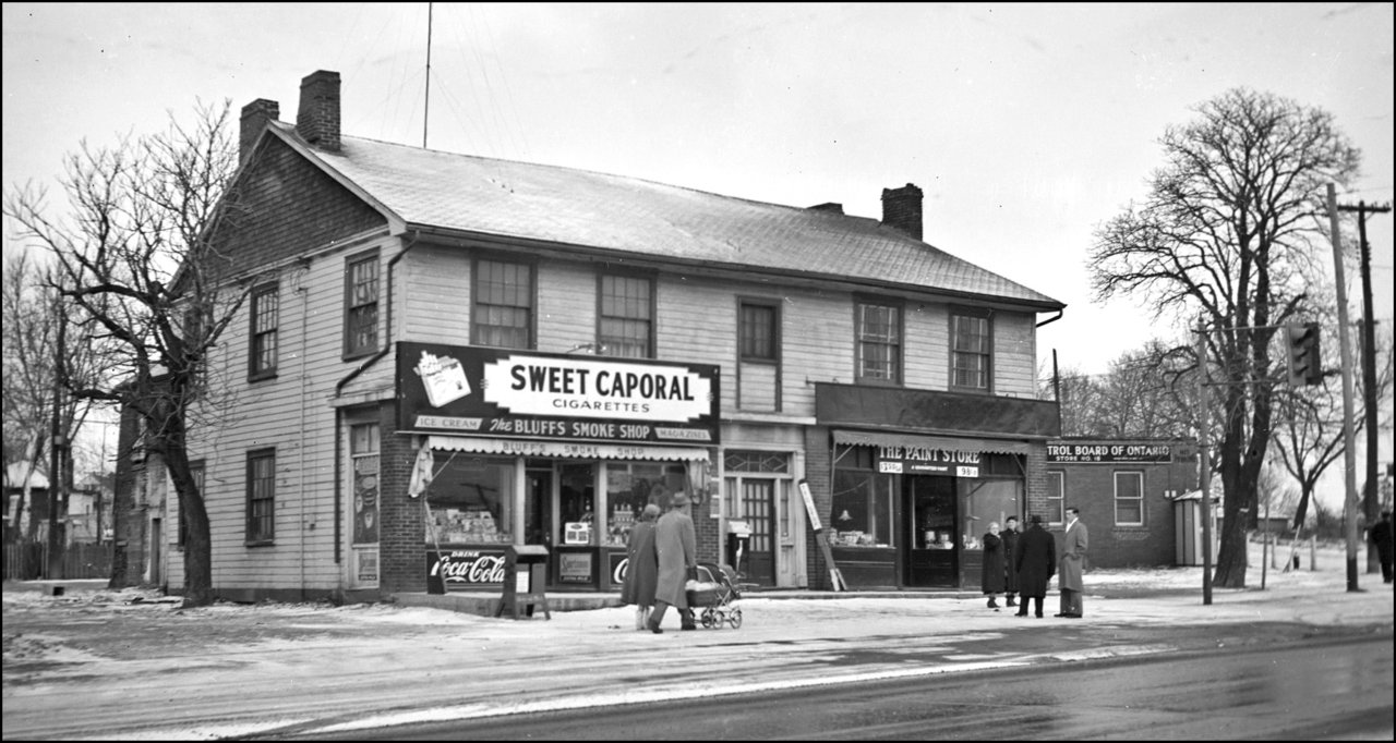 Half Way House, Kingston Rd., north west corner Midland Ave. 1953   TPL.jpg