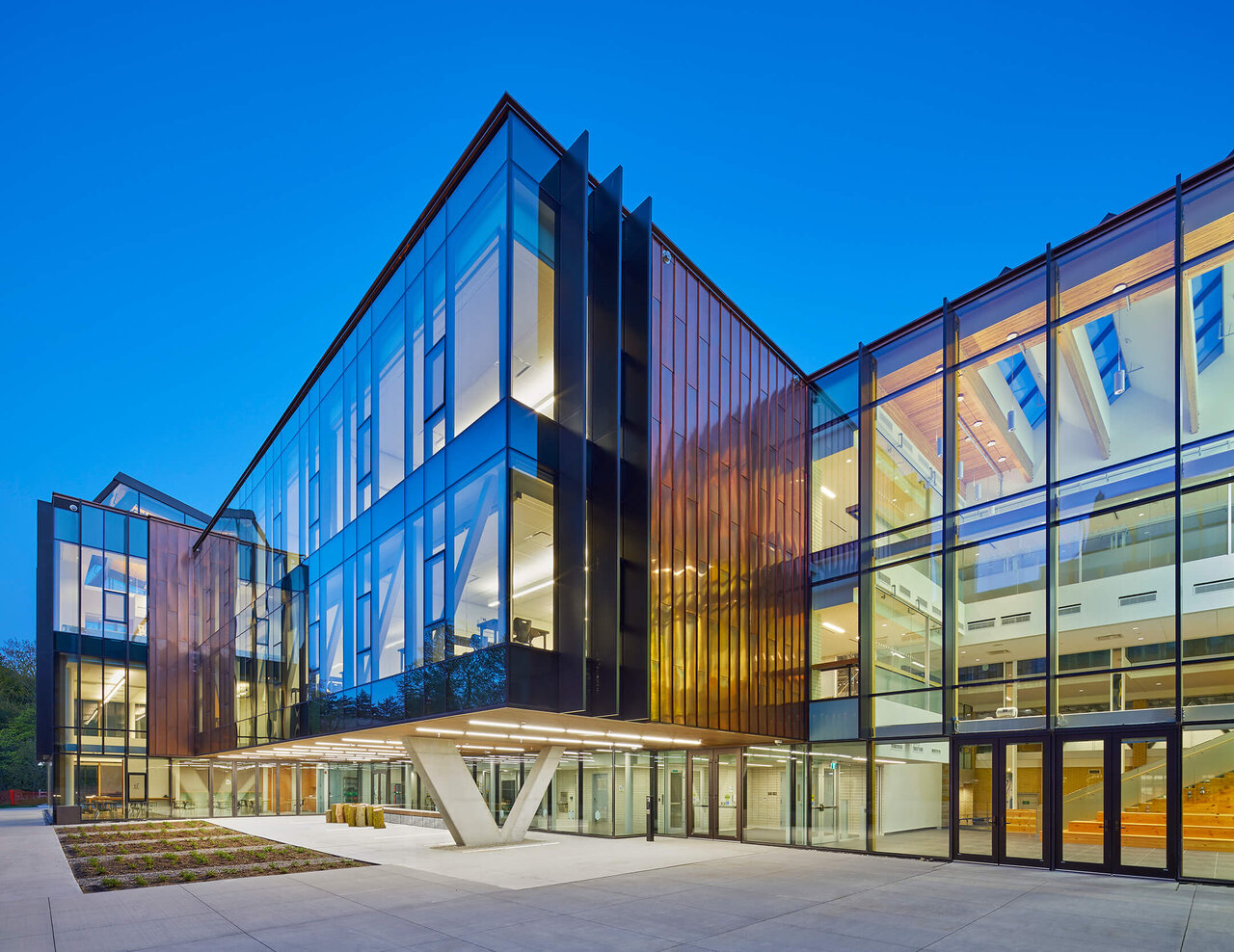 Havergal-College-Upper-School-exterior-3.jpg