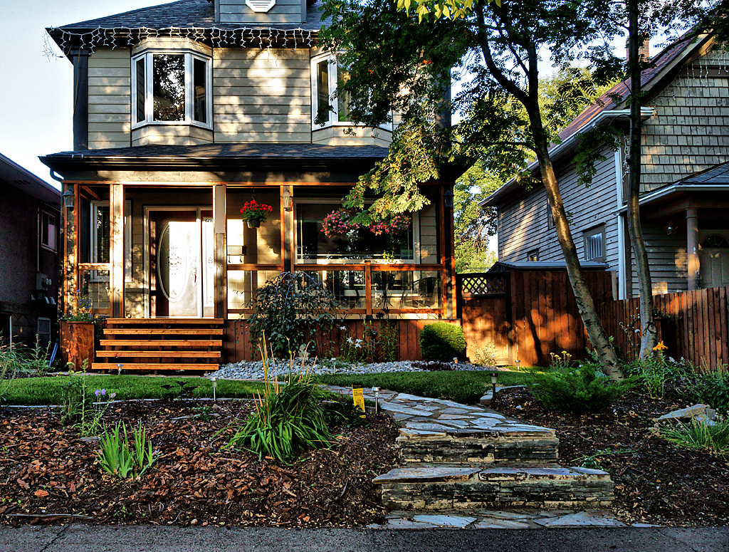 icicle_light_house.jpg