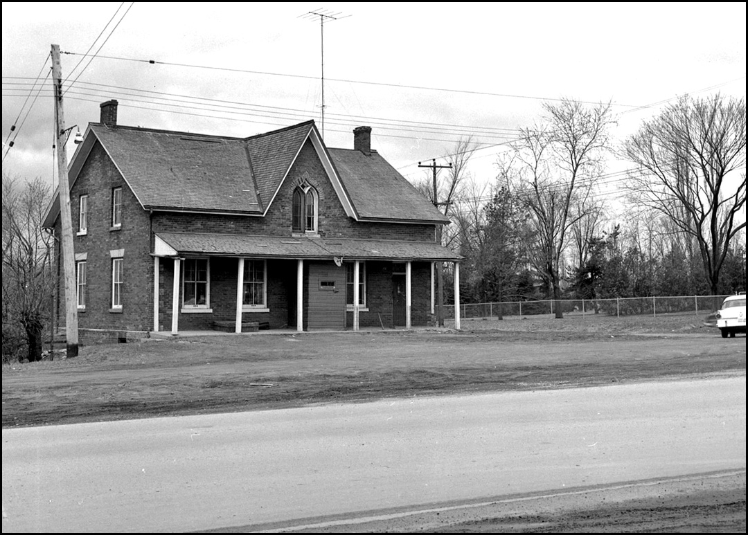 Kennedy Rd., 1956 - possibly, former Scarborough Junction Post Office - S-W corner St. Clair A...jpg