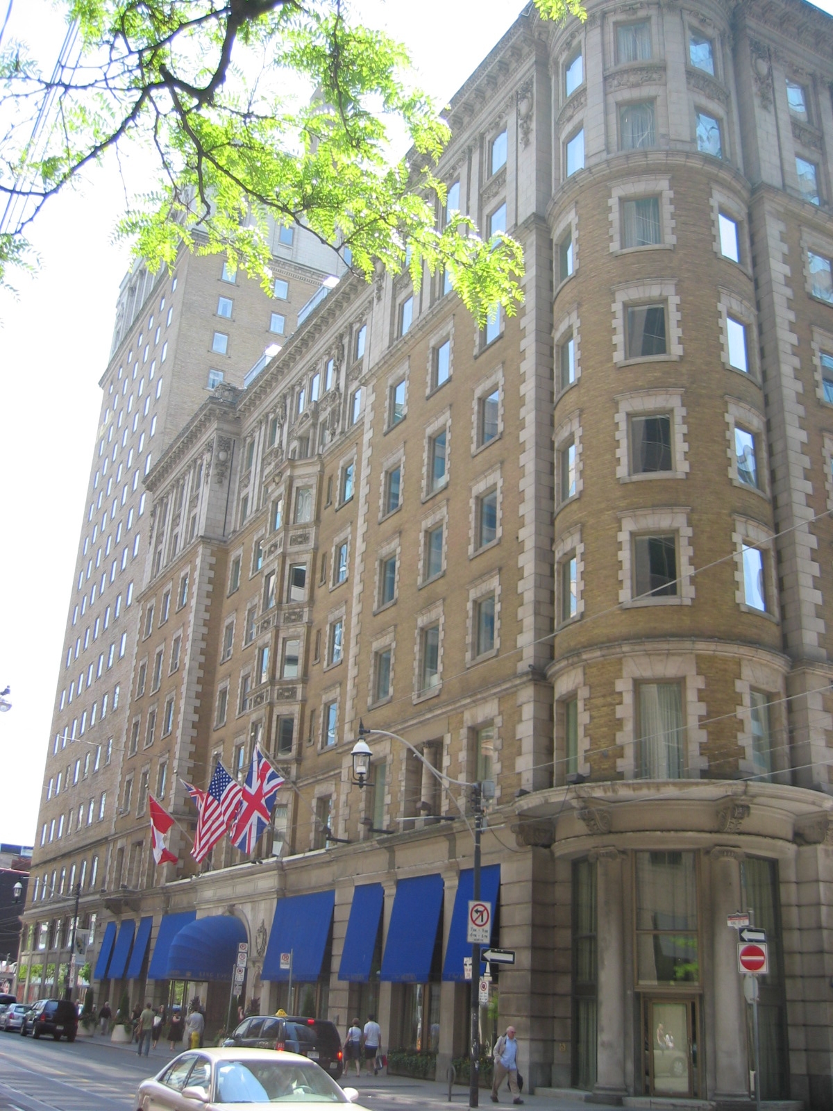 King_Edward_Hotel_June_2009_Toronto.jpg