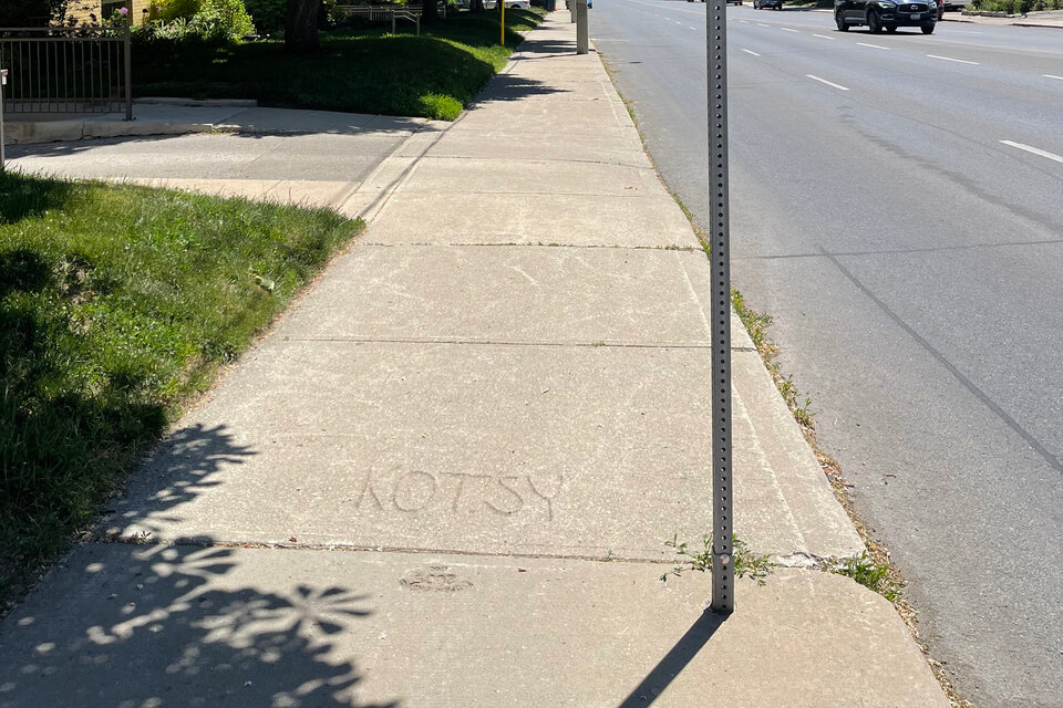 Kotsy Sidewalk.png