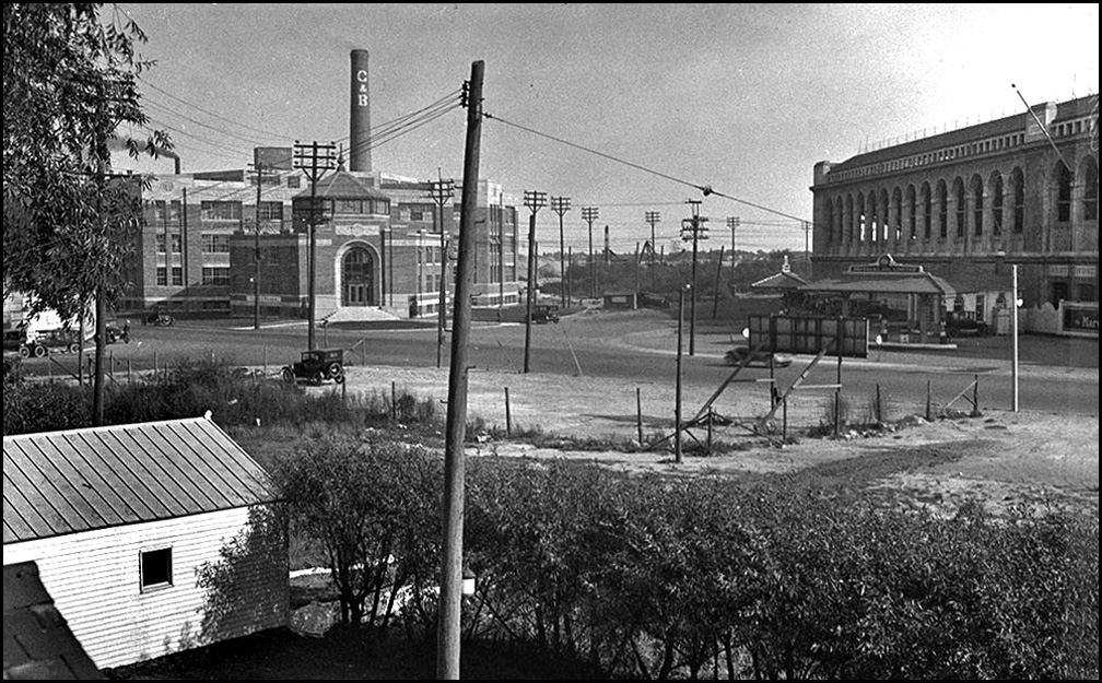 Lakeshore Blvd. at Bathurst 1927 LAC.jpg