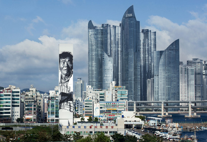 Large-Murals-Asias-Tallest-1.jpg