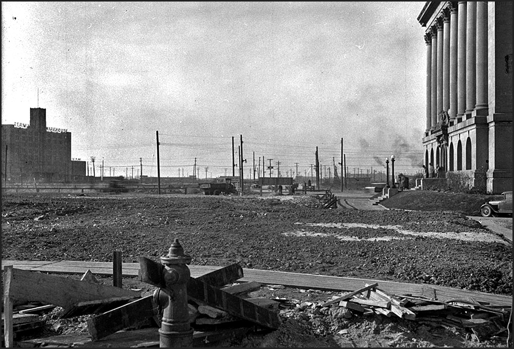 Looking W from Toronto Harbour Commission Bldg. 1927  LAC.jpg