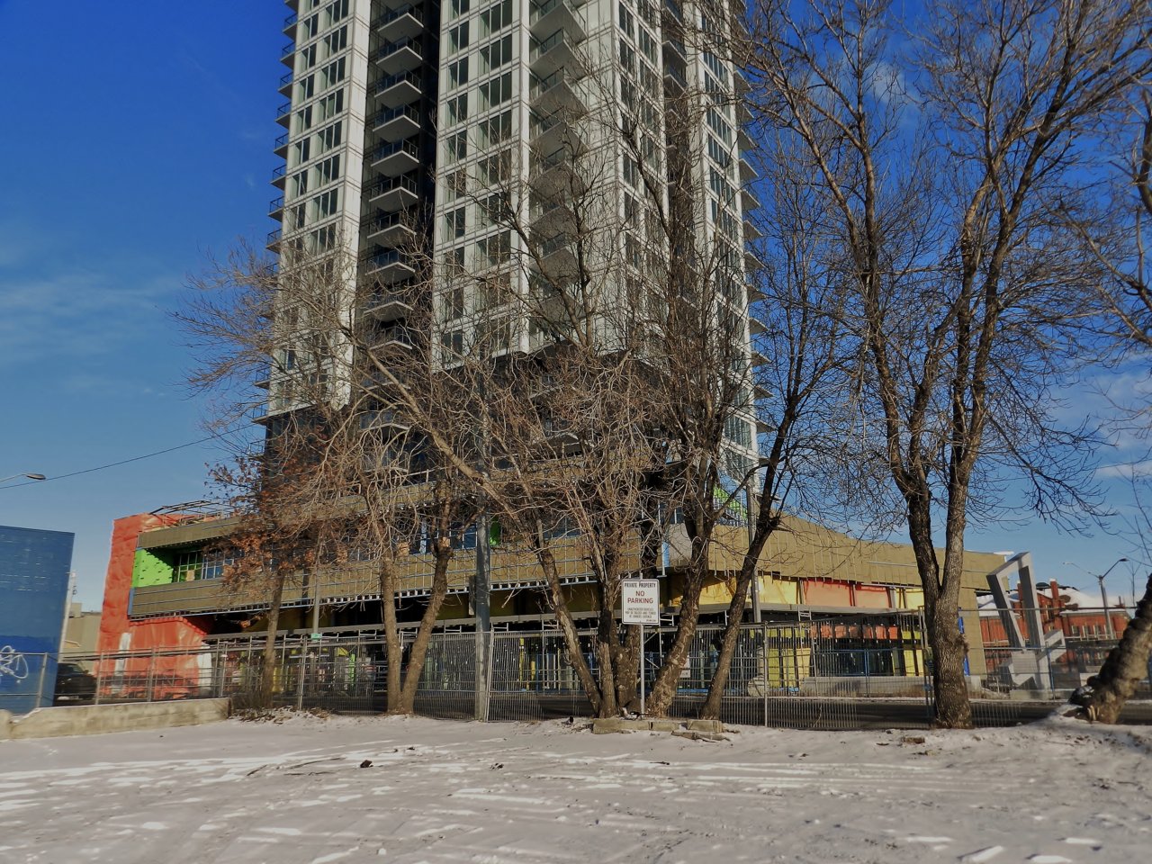 LRT 98ave Bridge, Quarters, 95 Ave open 2019-12-01 059.JPG