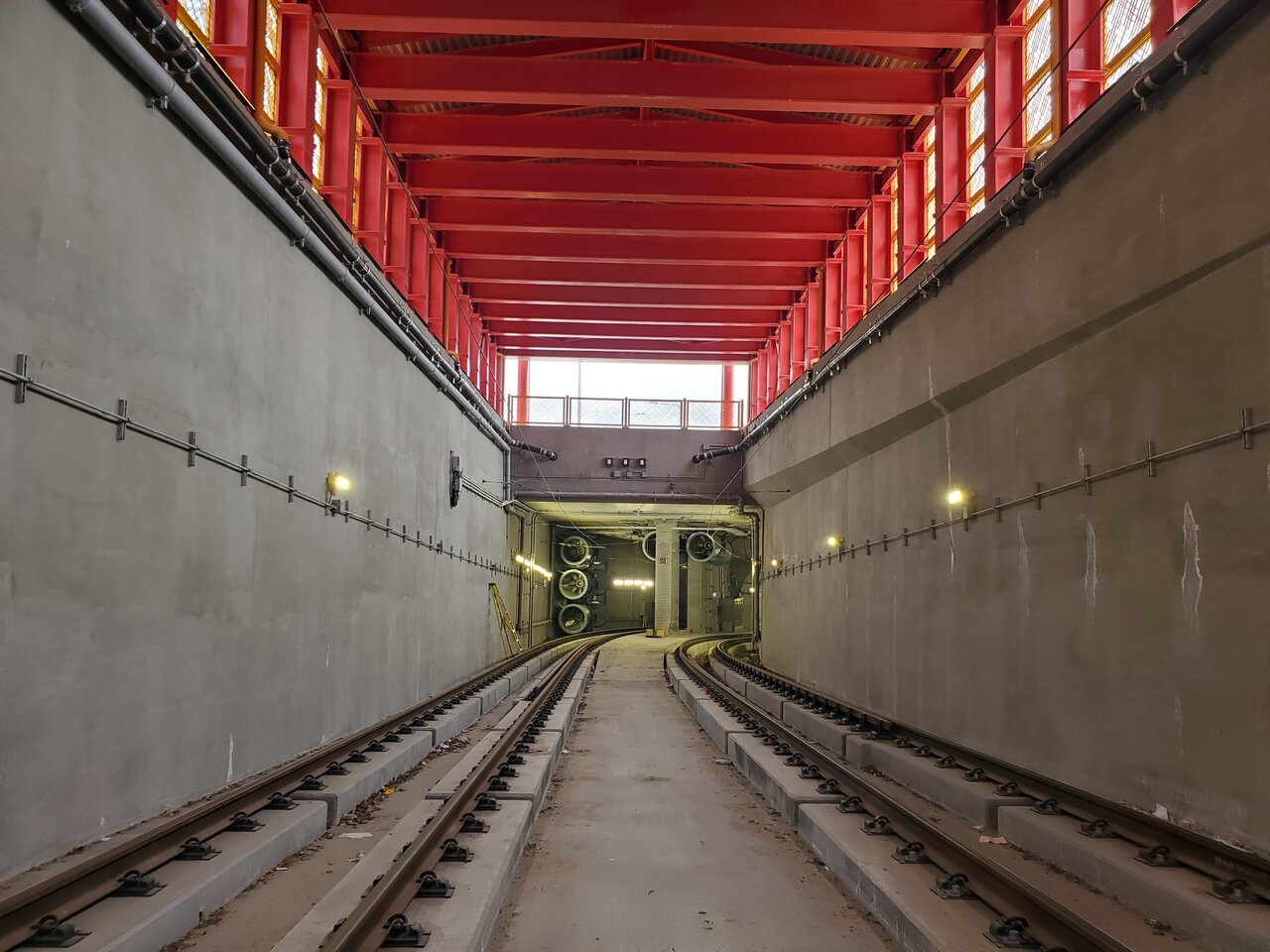 LRT4.jpg