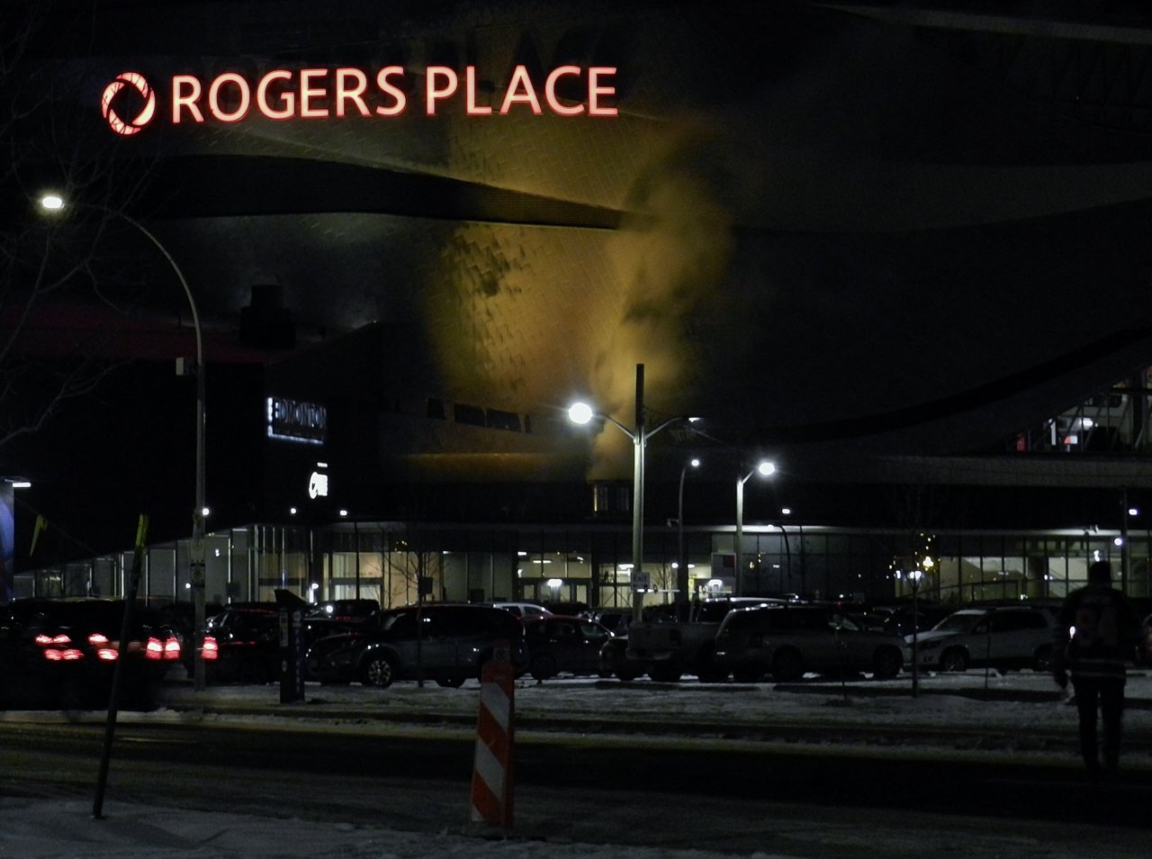 Metis Forum and Night city looking South 2019-11-30 049.JPG