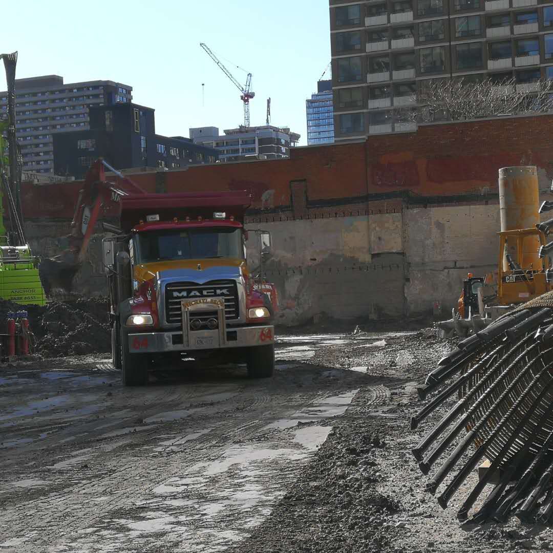 mmexport1524751772234.jpg