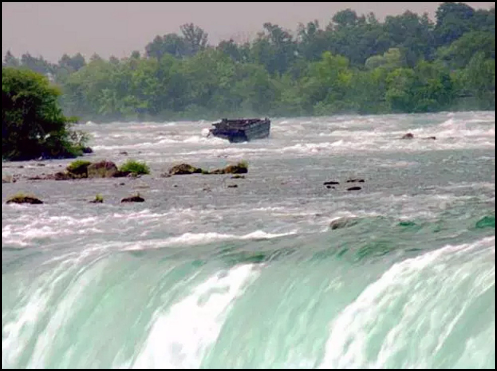 Niagara scow from 1918.jpg