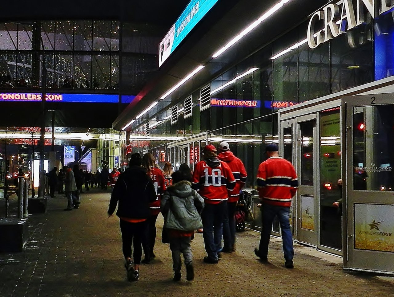 Night at Rogers Place 2019-12-21 136.JPG
