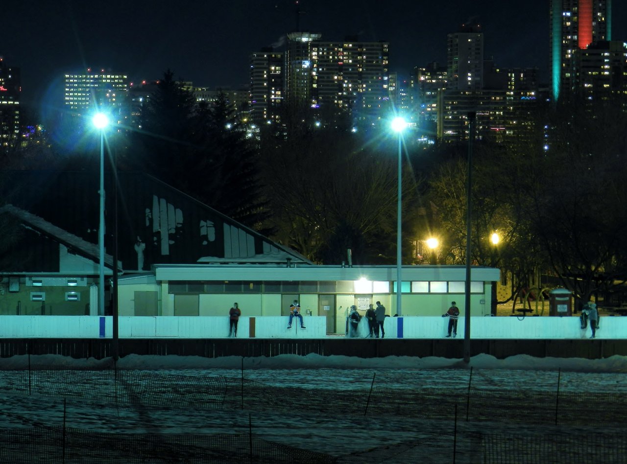 Night Hockey Downtown 2019-12-29 016.JPG