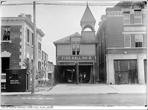 old fire hall Main Street August 1 1911.JPG