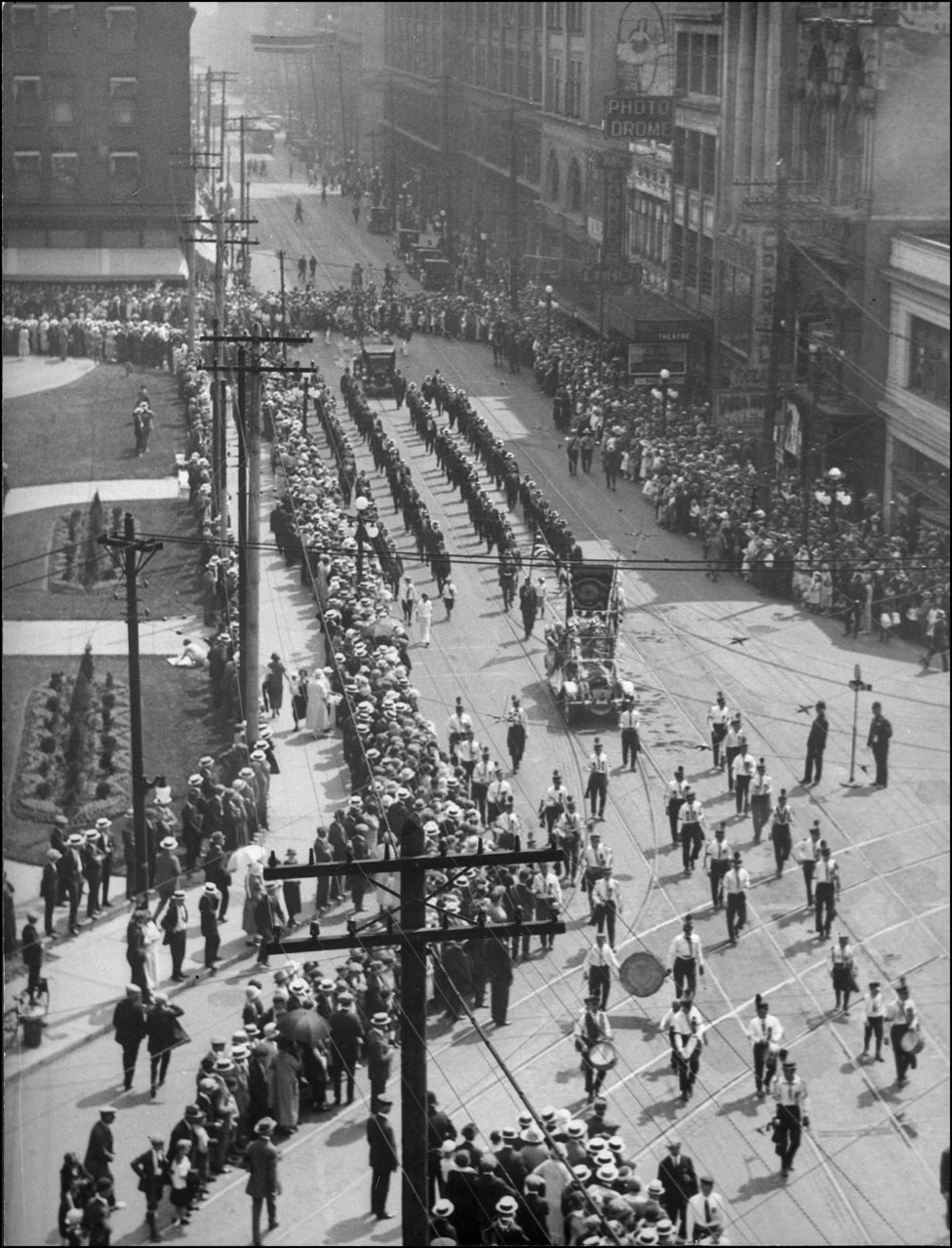 Orange Parade looking e. along Queen St. W. from Bay St. 1924 TPL.jpg