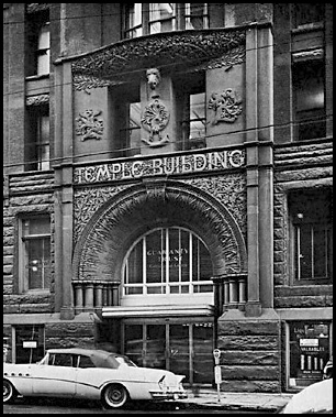 original name sign-Temple Building.jpg