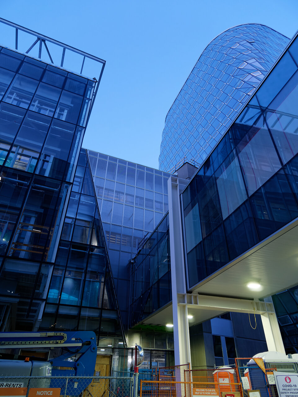 P1090827exp.jpg