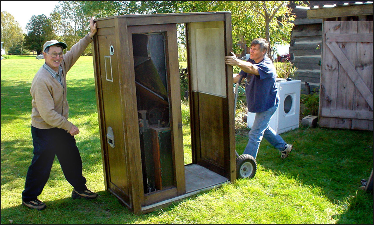 Phototeria from barn 2006.jpg