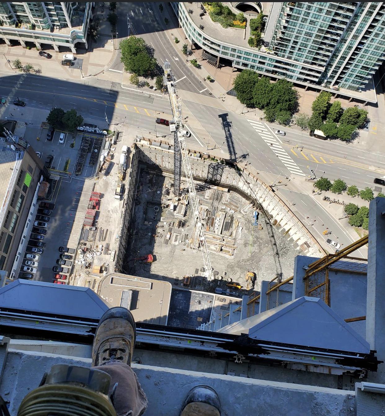 Pinnacle building.jpeg