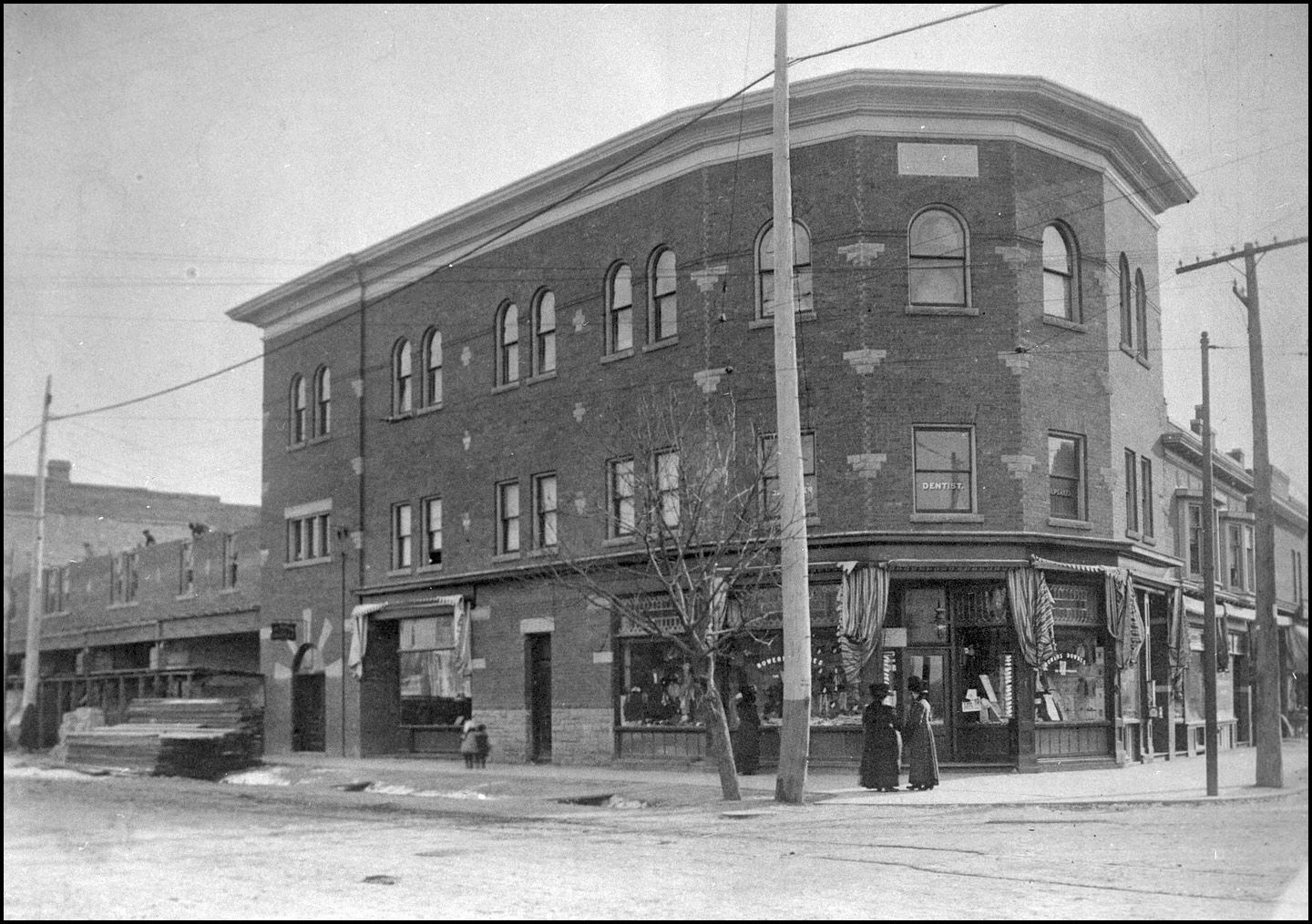 Playter's Society Hall Danforth at Broadview S:E corner 1911 TPL.jpg