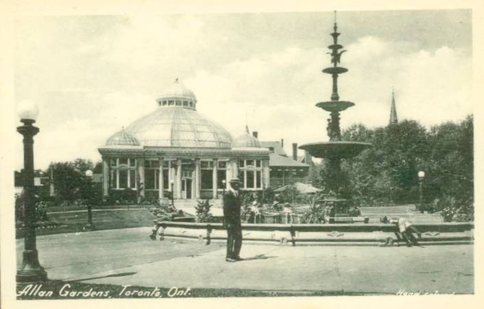 postcard-toronto-allan-gardens-fountain-conserevatory-man-with-straw-hat-early.jpg