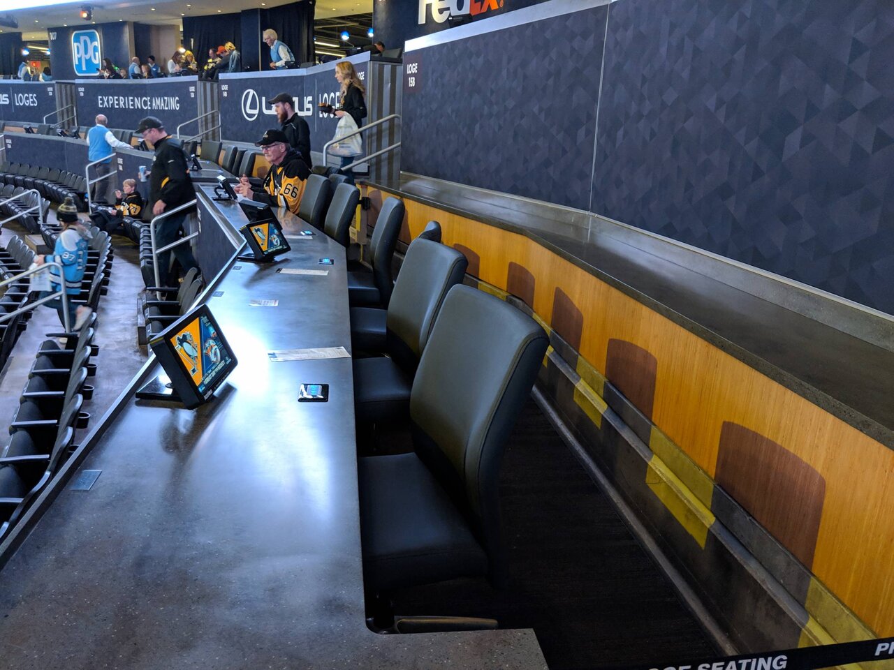 ppgpaintsarena-loges-20190405_3423.jpg
