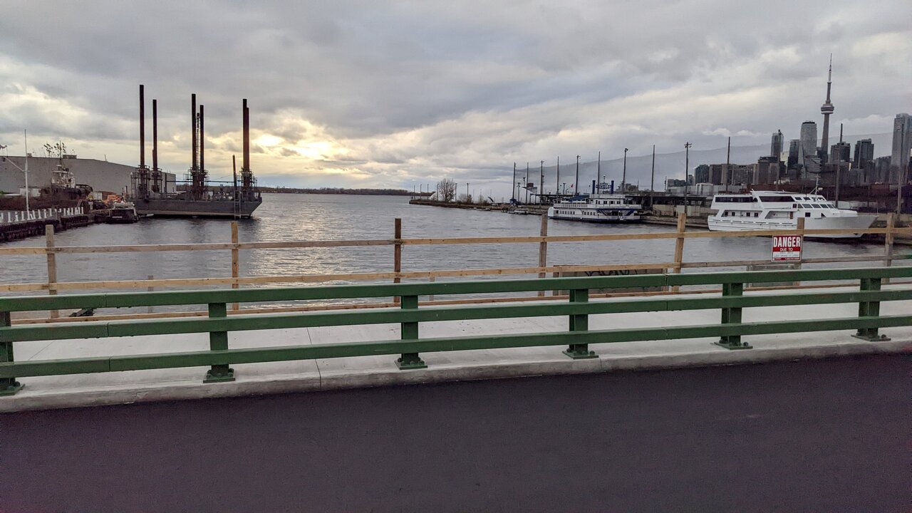 PXL_20221113_205813266.jpg