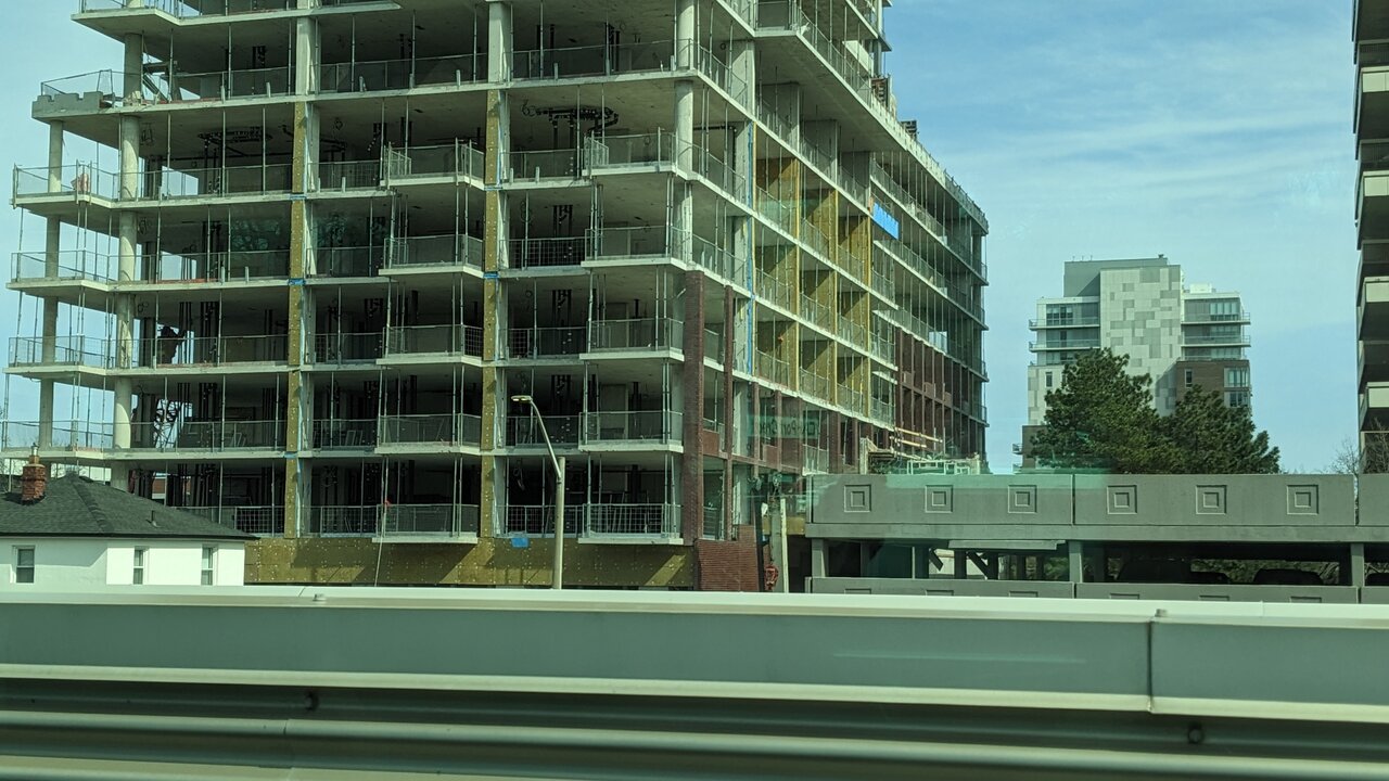 PXL_20230420_200037455.jpg