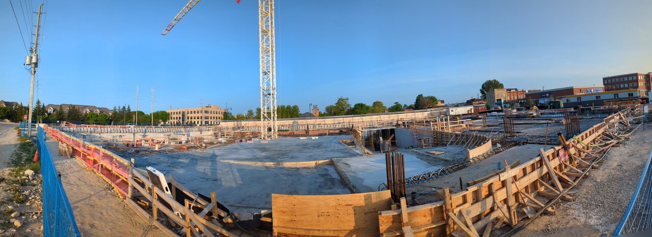 PXL_20230527_235737409.PANO.jpg