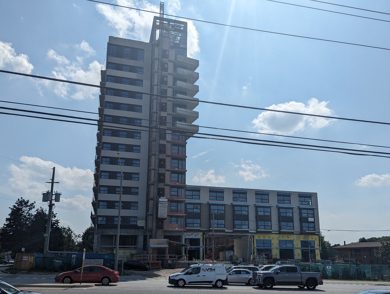 PXL_20230728_195731248.MP~2.jpg
