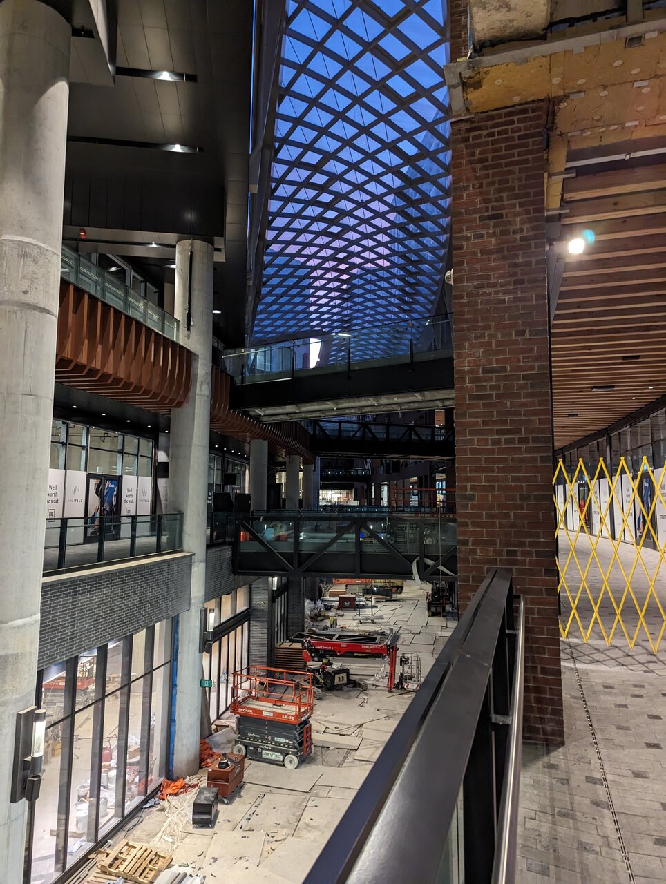 PXL_20230923_232802097.jpg
