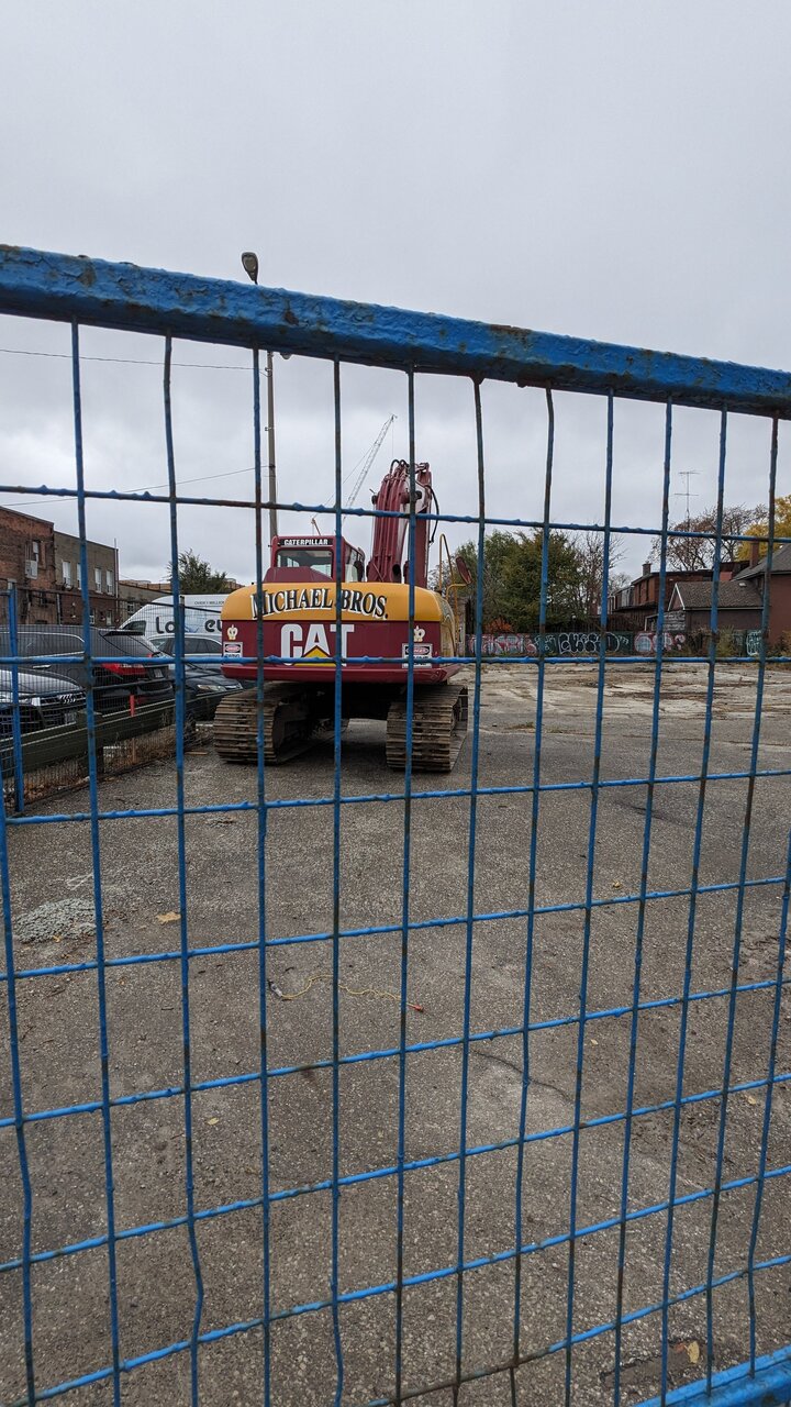 PXL_20231122_175822510.jpg