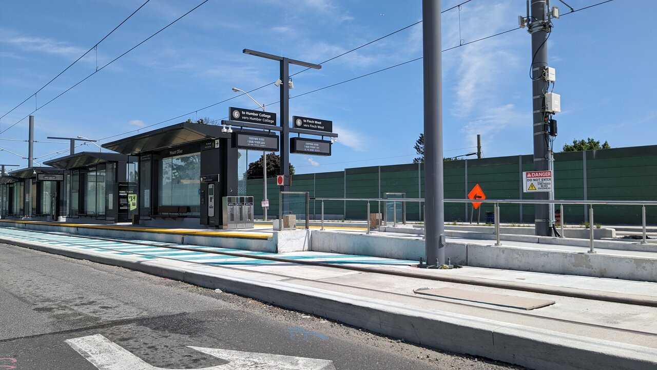 An Example of a centre platform @ Mount Olive Station