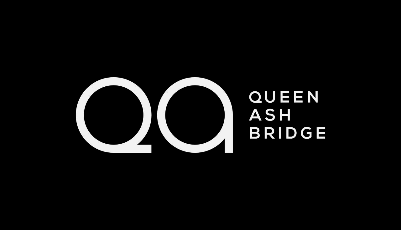 QueenAshbridgeLogo_Black.jpg