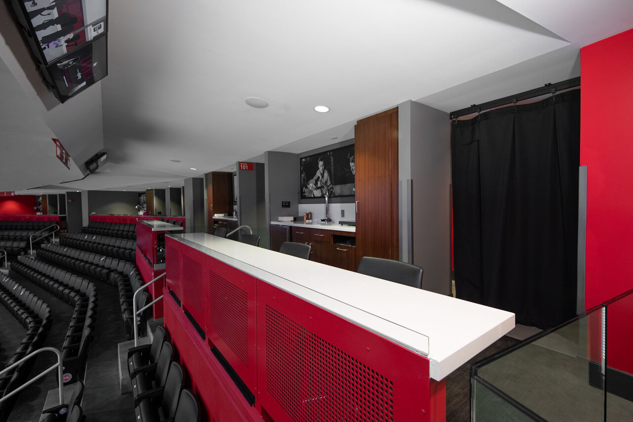 red-wings-loge-box-3.jpg