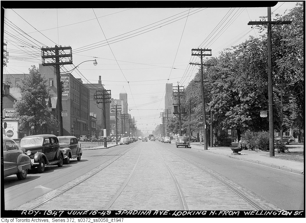 s0372_ss0058_it1947.jpg