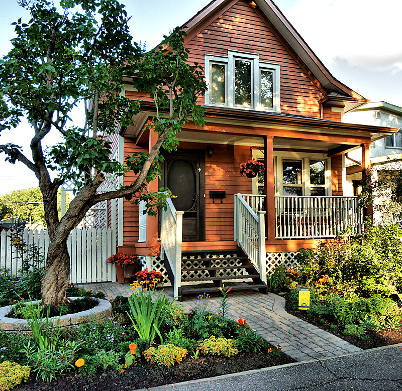 salmon_house.jpg