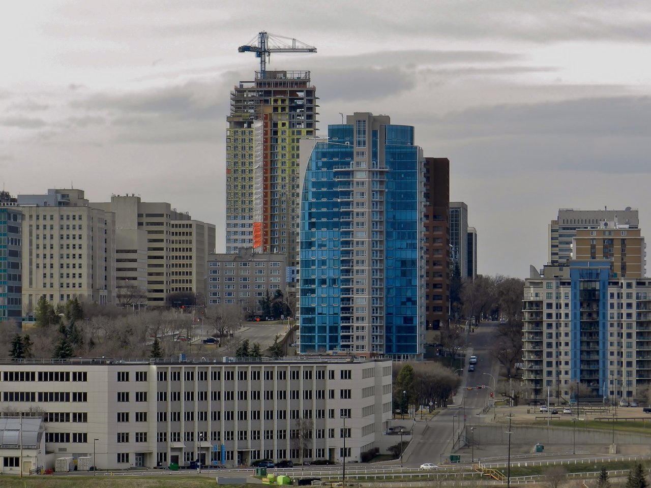 Sask Dr. & Whyte 2020-04-25 095.JPG
