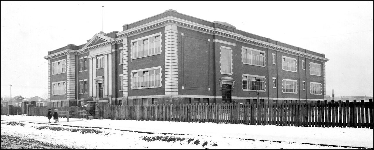 Secord Ave. Public School, Barrington Ave., S:E corner Secord Ave. 1920  TPL.jpg