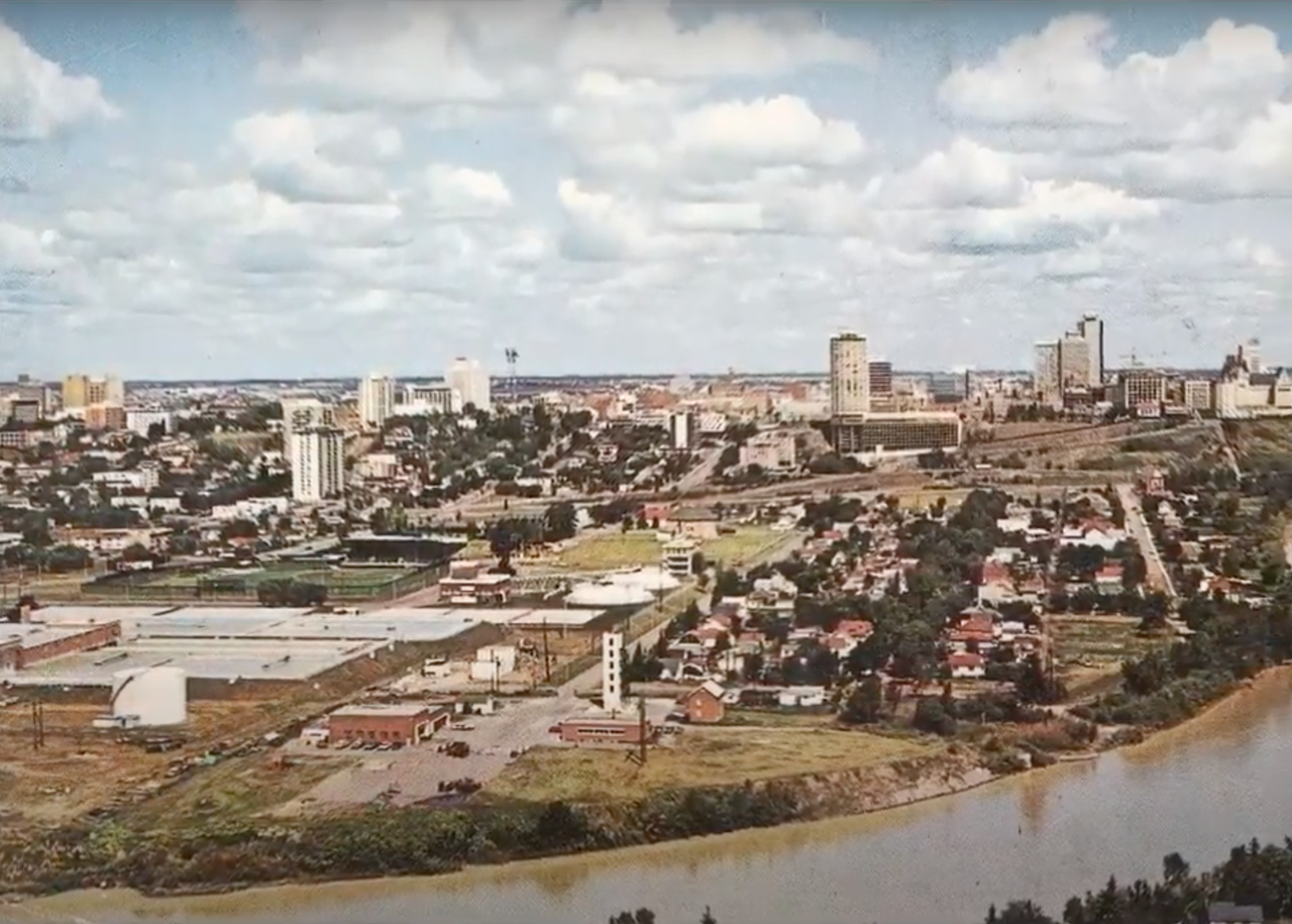 Skyline 50s.png