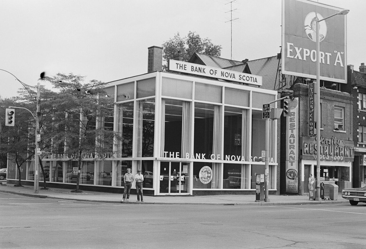 Spadina-Bloor-ArchiveWEB-1536x1047.jpg