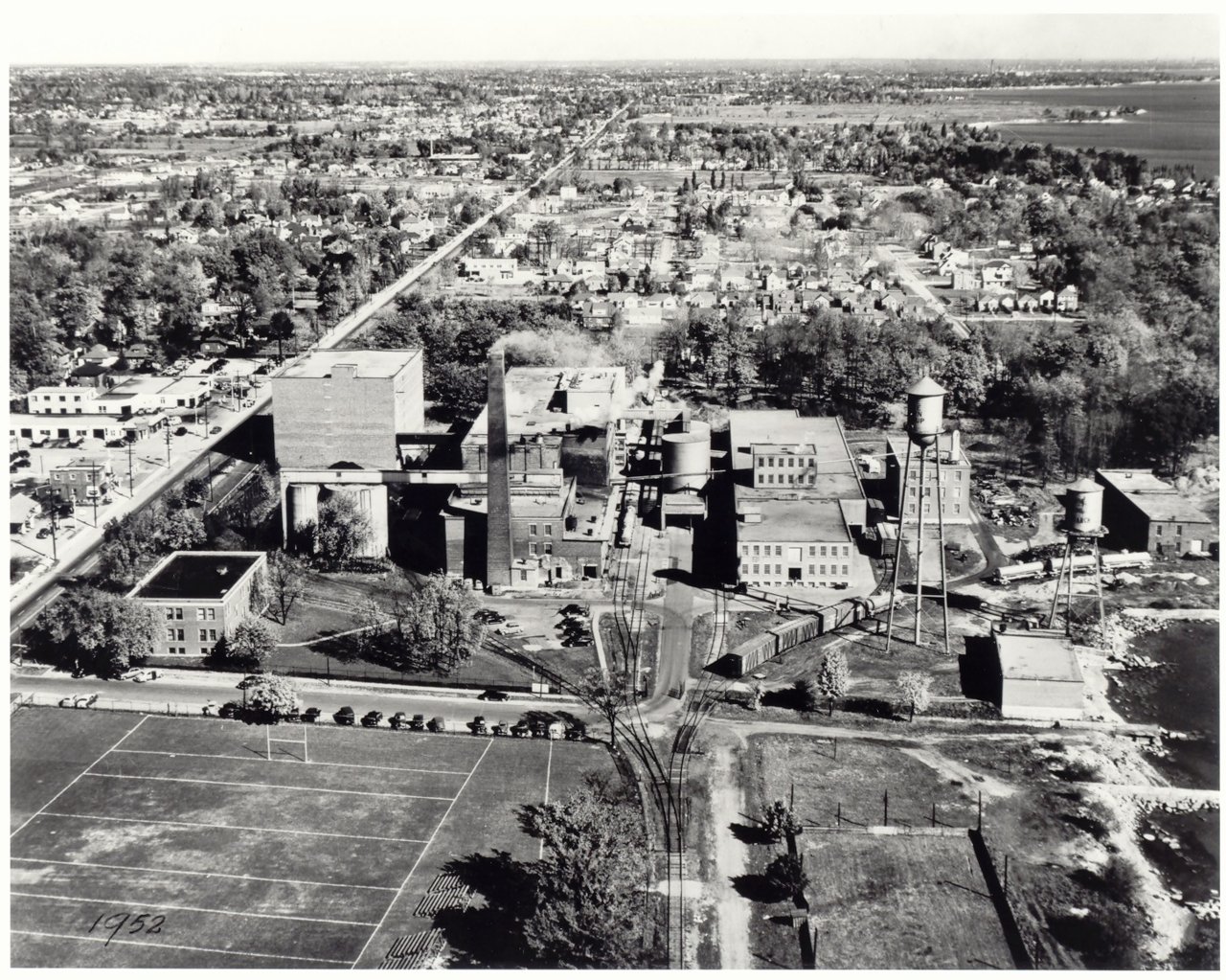 st_lawrence_starch_company_port_credit_c1950.jpg
