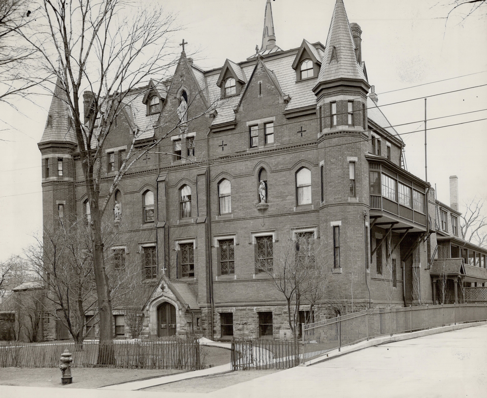 stjosephstreetconvent1932.jpg