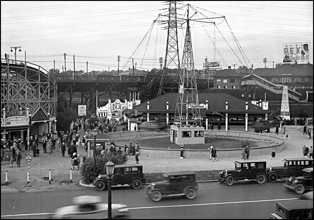 Sunnyside amusement area 1926  LAC.jpg