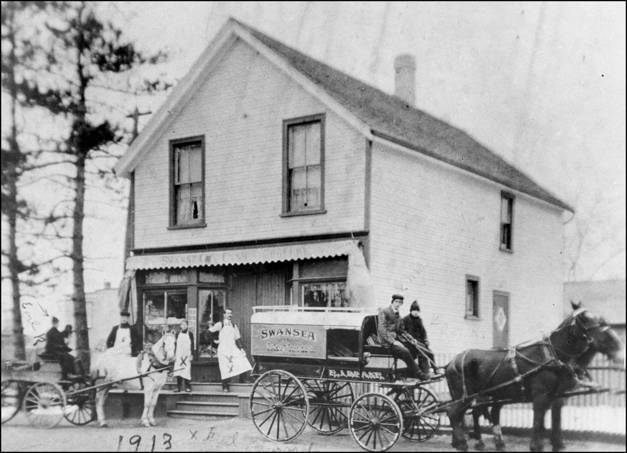 Swansea Cash Grocery - Lavinia Ave. at S:E corner Morningside Ave. 1913 TPL.jpg