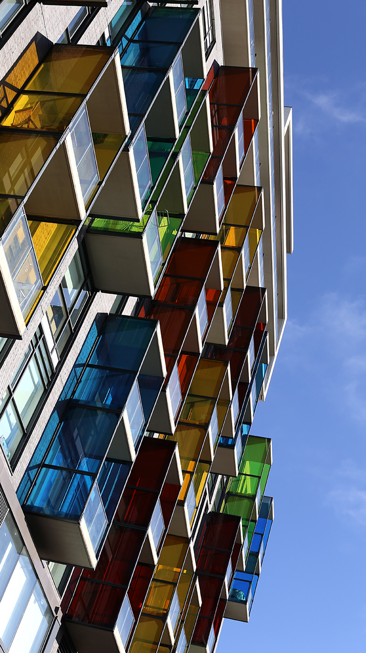 thecollegecondo2720.jpg