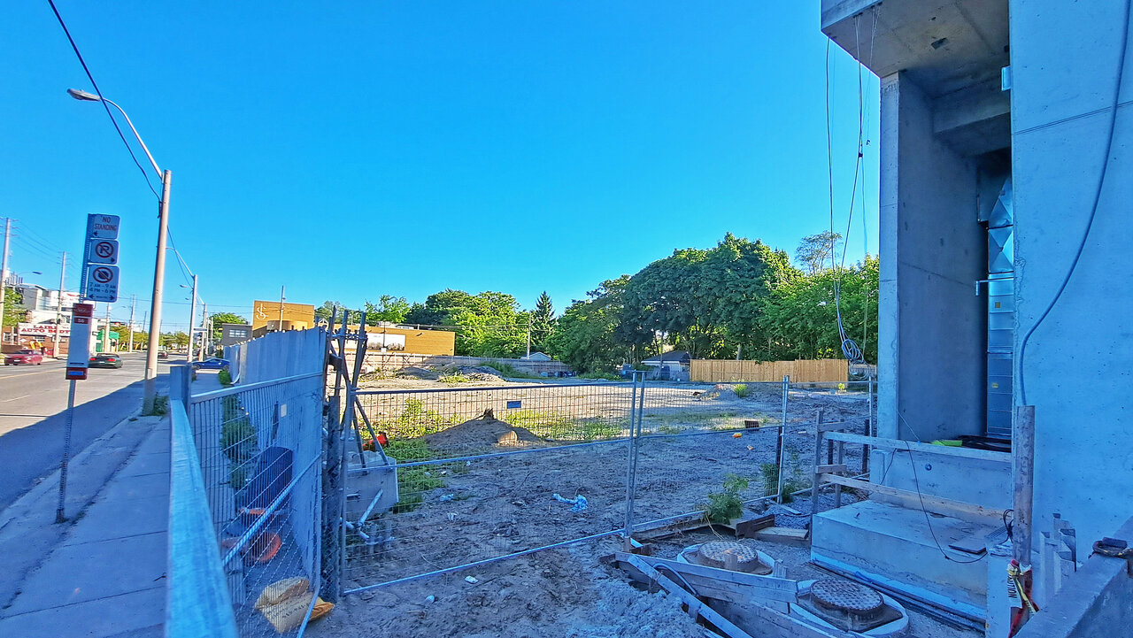 theleaside-001.jpg