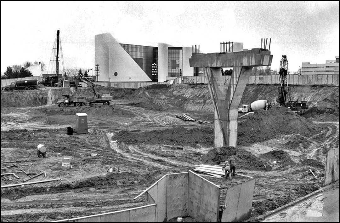 TN Scarborough Town Centre LRT constr. - 1983.jpg